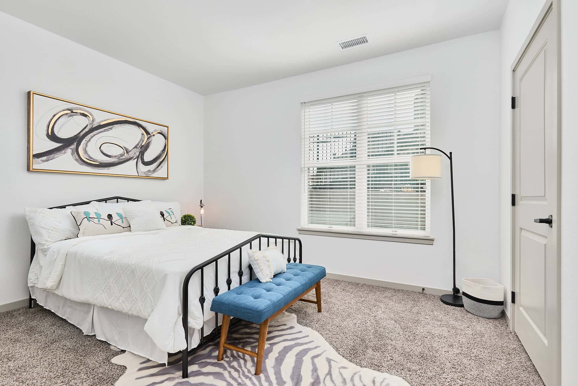 luxury apartments colorado springs