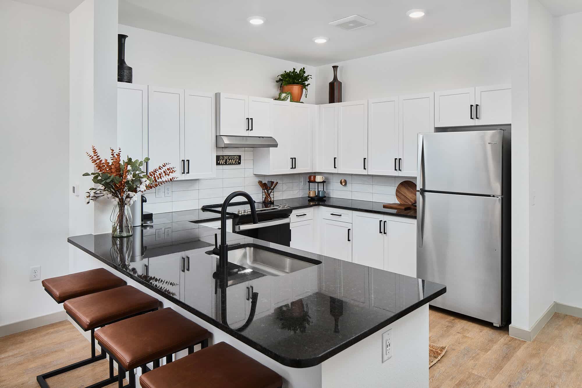 apartments on woodmen