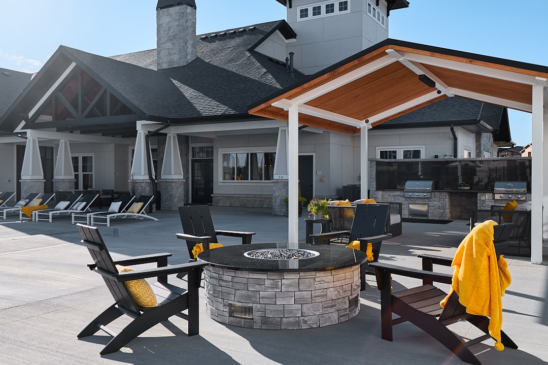 luxury apartment colorado springs